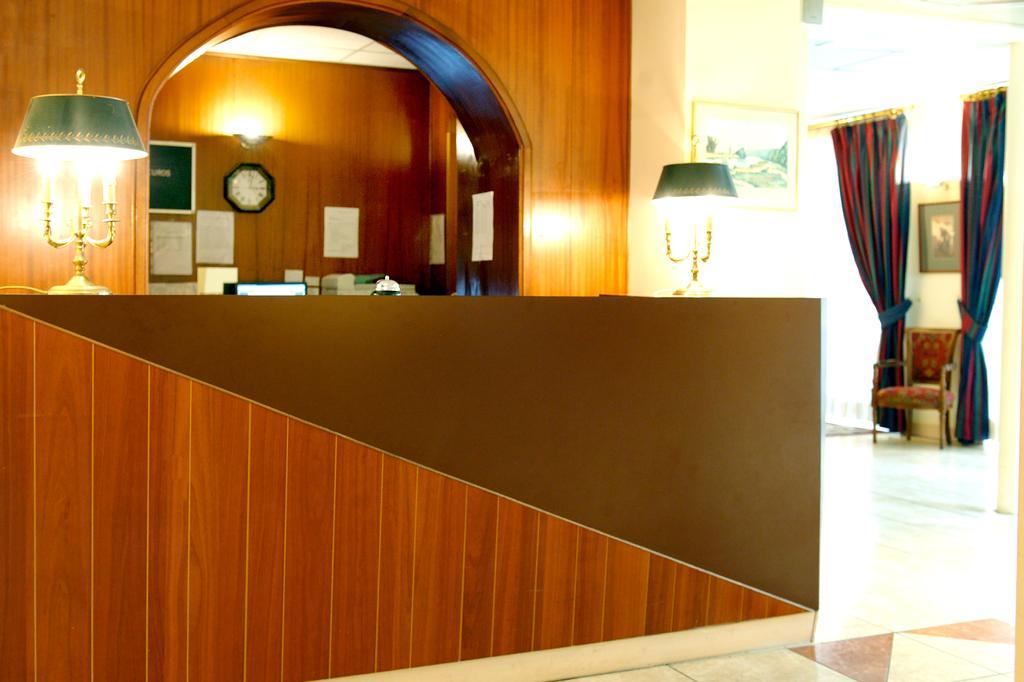New Hotel Le Voltaire Paris Interior photo